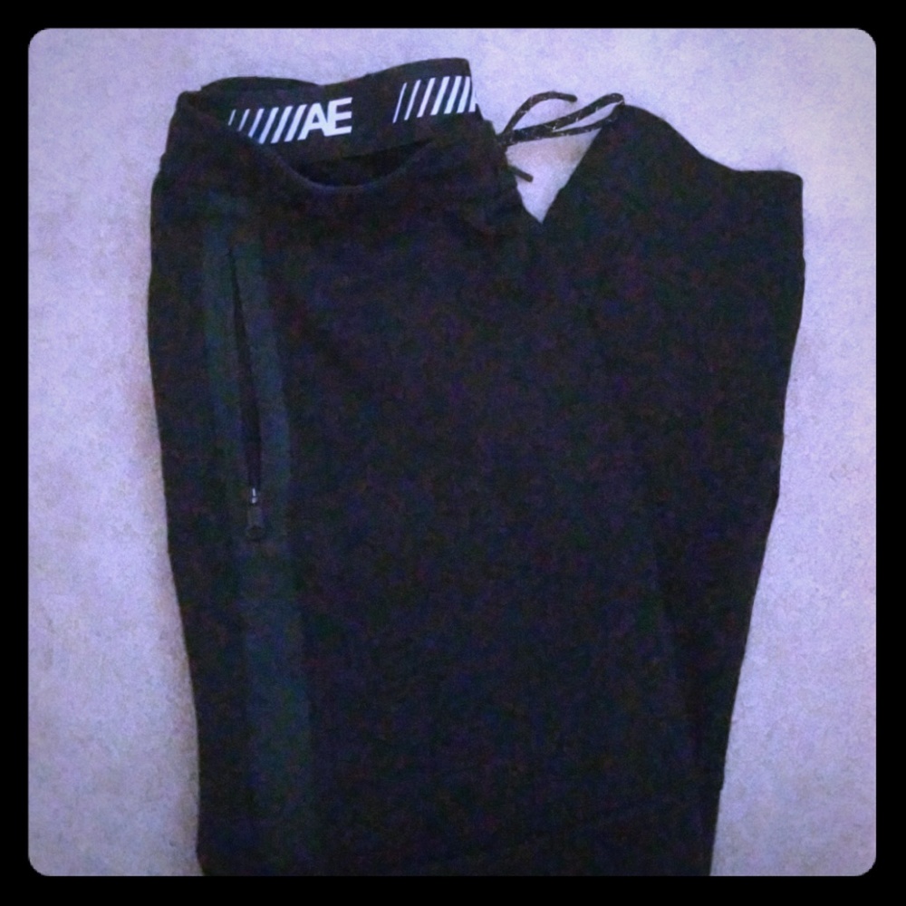 American Eagle Joggers